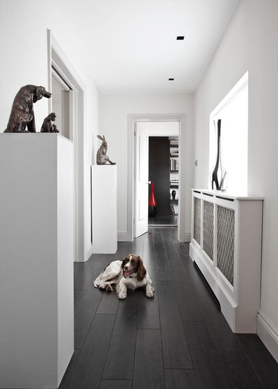 Contemporary Hallway & Landing by Boscolo Indoor Design